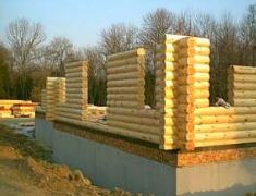 Log home under construction